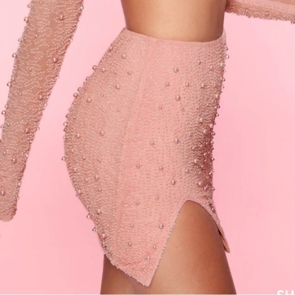 Oh Polly Belle Ile rose beaded pearl slit mini skirt NWT - Picture 8 of 11